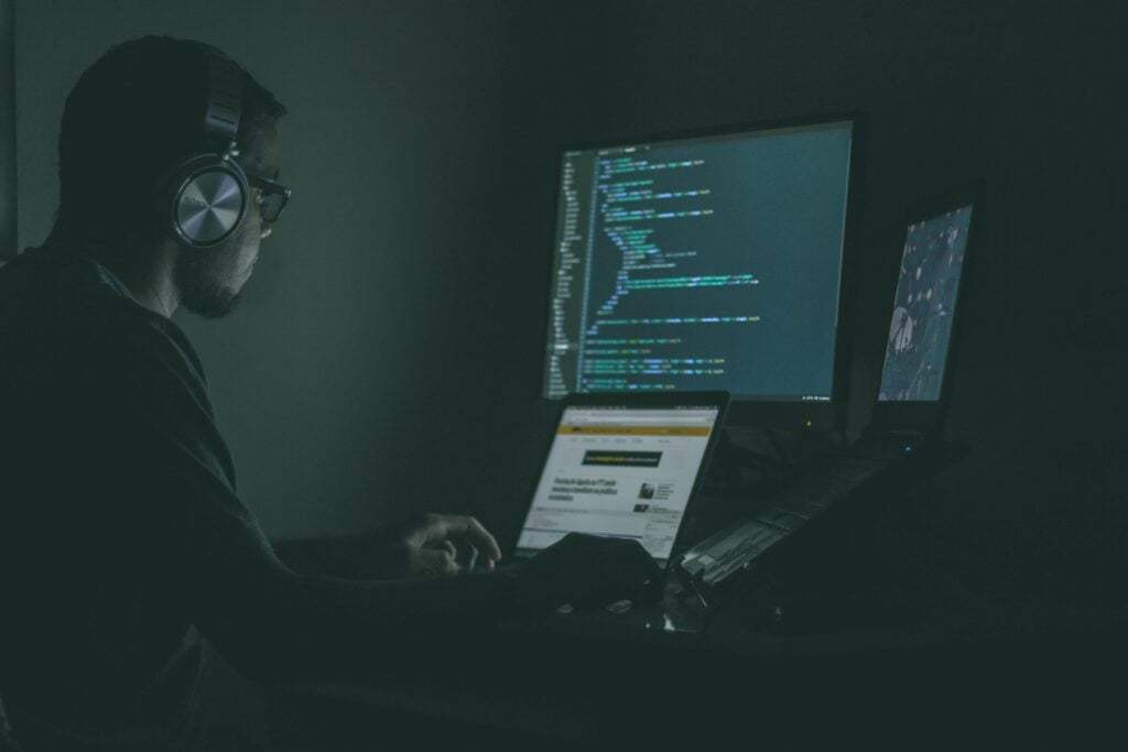 The OutSystems Advantage: A Closer Look at Low Code App Development 5 OutSystems Advantage